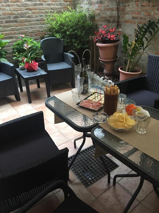 B&B Le Campane Ферара Екстериор снимка